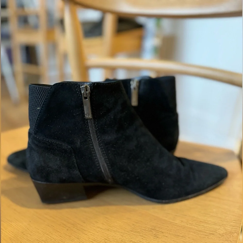 Aquatalia women size